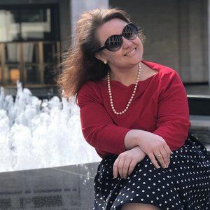 Meet your Posher, Eva